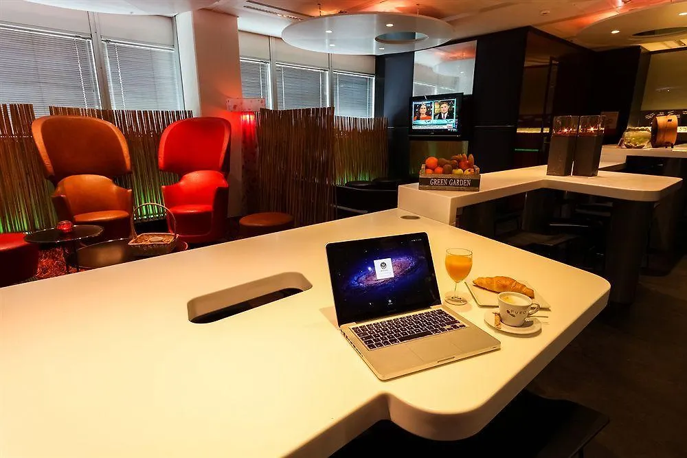 Hotel Qbic Amsterdam Wtc Niederlande